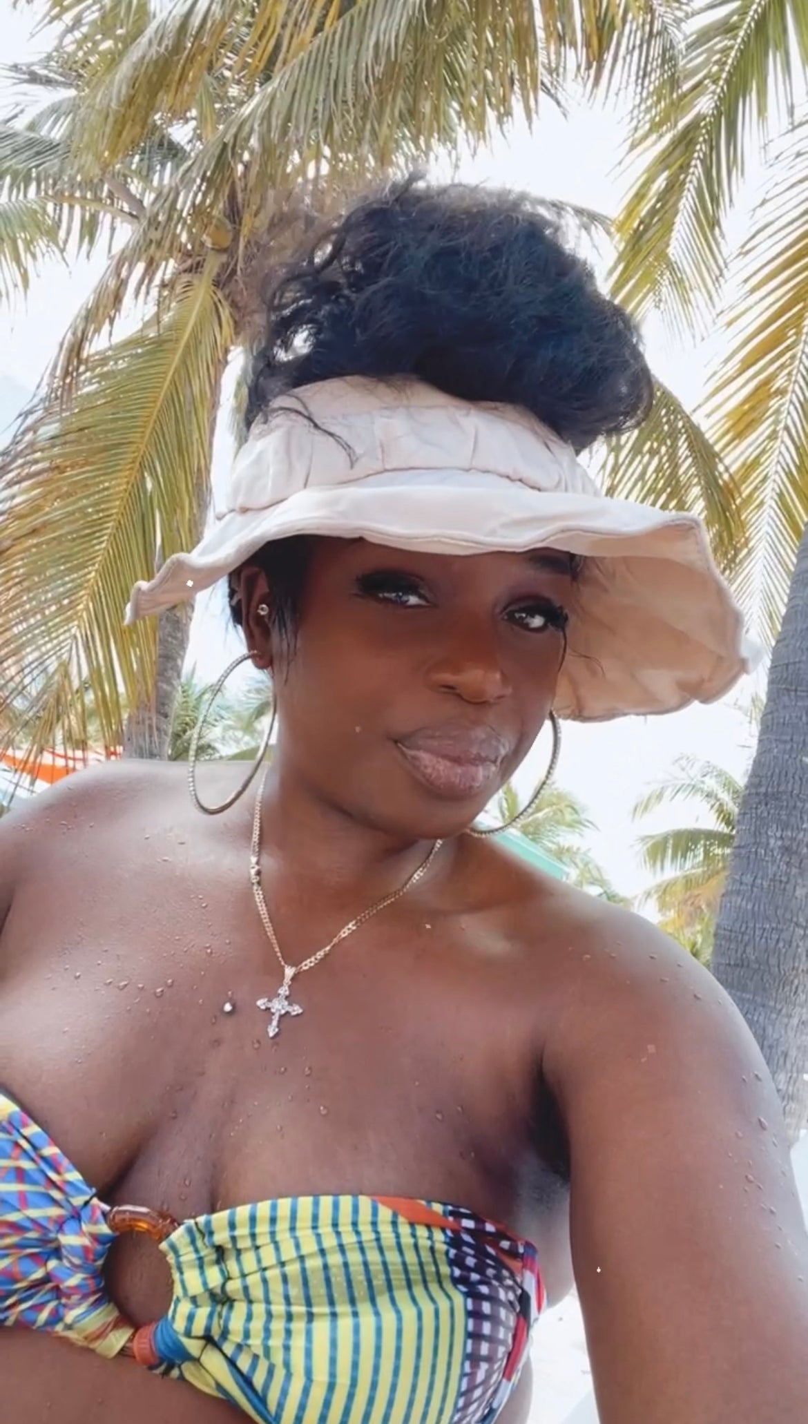 “Sun’s Out” Visor